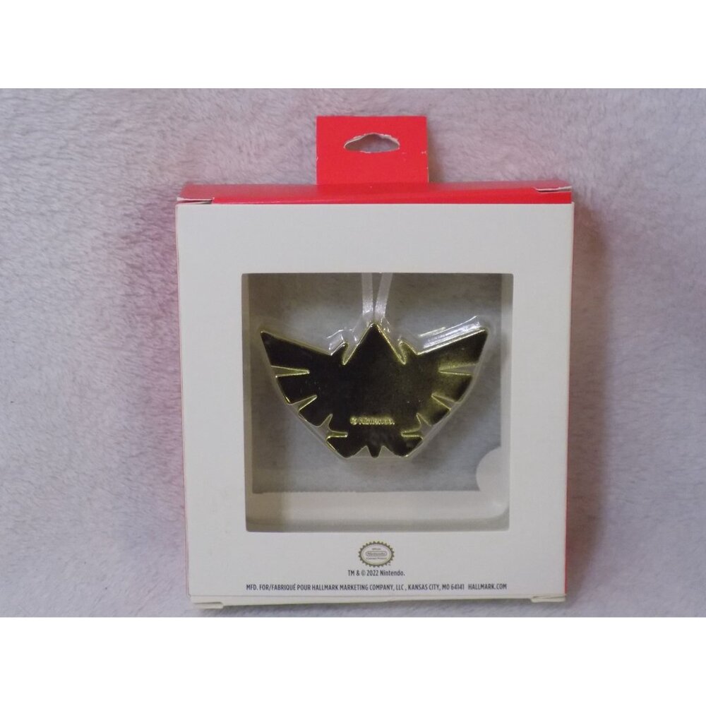 Hallmark Christmas ornament The Legend of Zelda Hyrule crest premium - Picture 3 of 3
